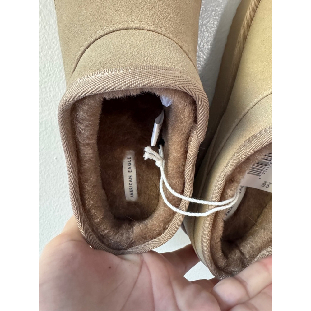 American Eagle Slippers, Size 8, Beige - Picture 6 of 8